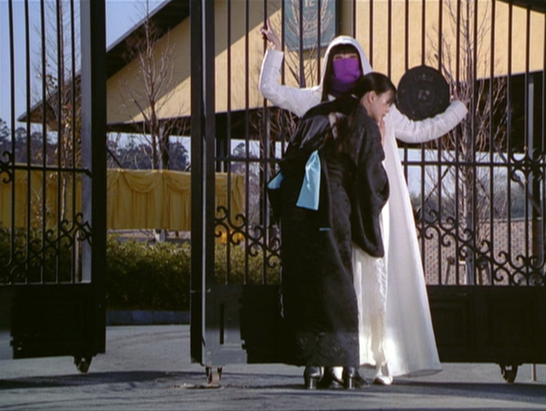 山口小夜子(Sayoko Yamaguchi)「ピストルオペラ」(2001)其の壱_e0042361_21180483.jpg