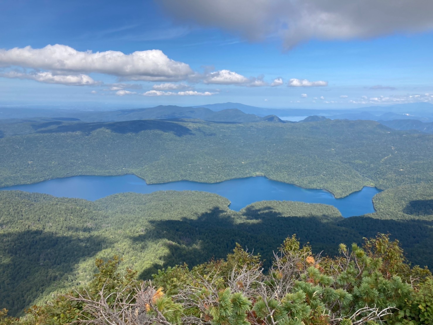 雌阿寒岳と雄阿寒岳へ_d0198793_21562941.jpg