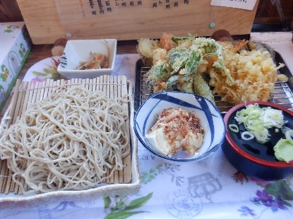 蕎麦街道の天ぷら蕎麦_e0077899_21340829.jpg