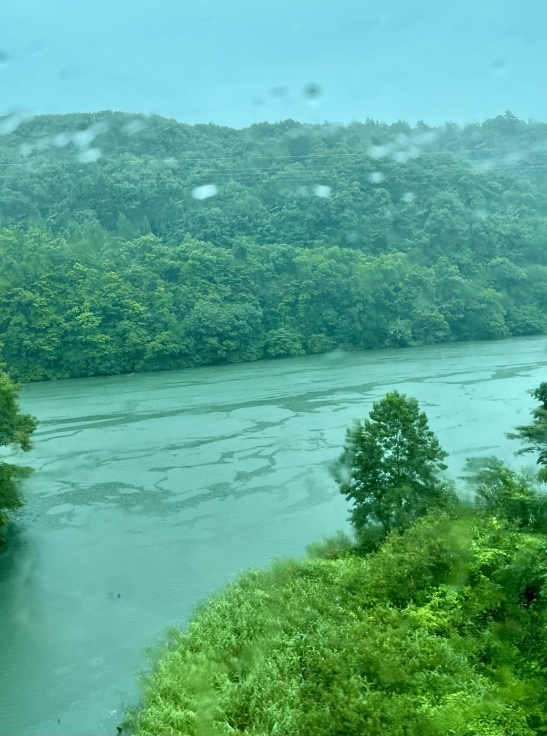 快速あがの で新潟へ【黙鉄の旅】9/8_c0212604_06210813.jpeg