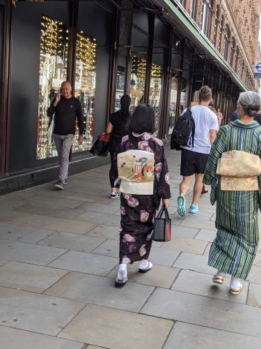 イギリスで、着物 de お出かけ　_e0151619_07515170.jpg