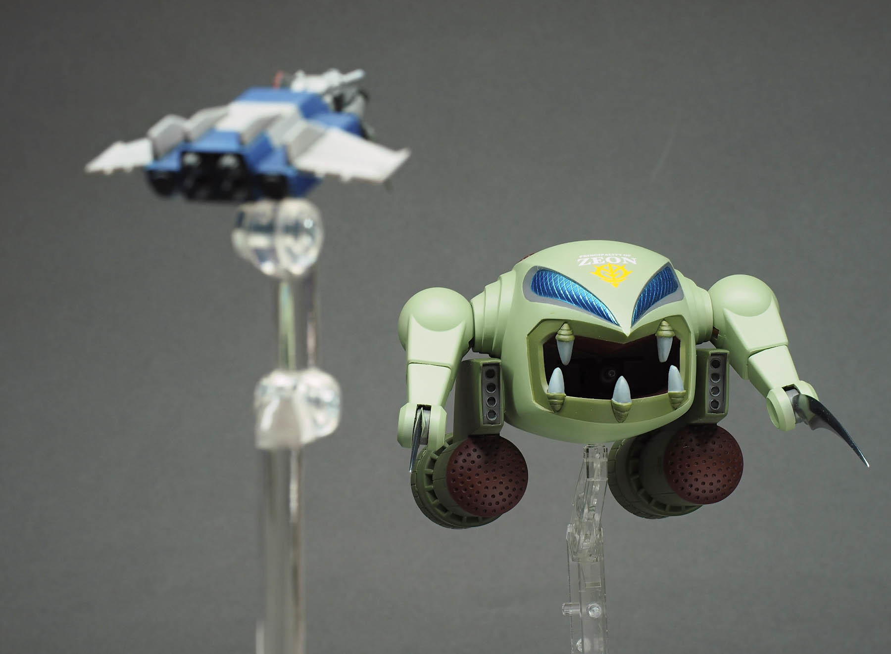 1/250 機動戦士ガンダム モビルアーマーザクレロ 完成品 : DNF