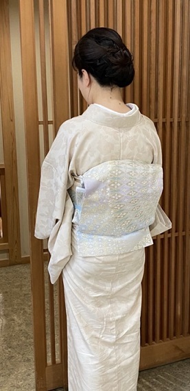 お煎茶会の着物姿・単衣の御召に西陣まいづる袋帯。_f0181251_20115165.jpg
