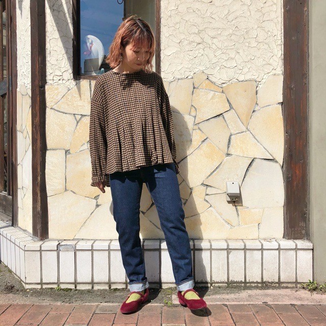 l'atelier du savon )) 手仕事刺繍ギンガムブラウス : l'atelier l'atelier du savon )) 手仕事刺繍ギンガムブラウス : l'atelier