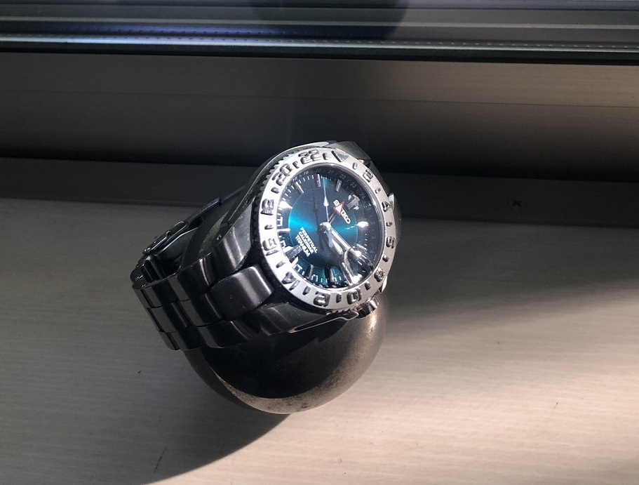 SEIKO SBQJ009 GMT パーペチュアルカレンダー 8F56 : 腕時計 SEIKO SBQJ009 GMT パーペチュアルカレンダー 8F56 : 腕時計