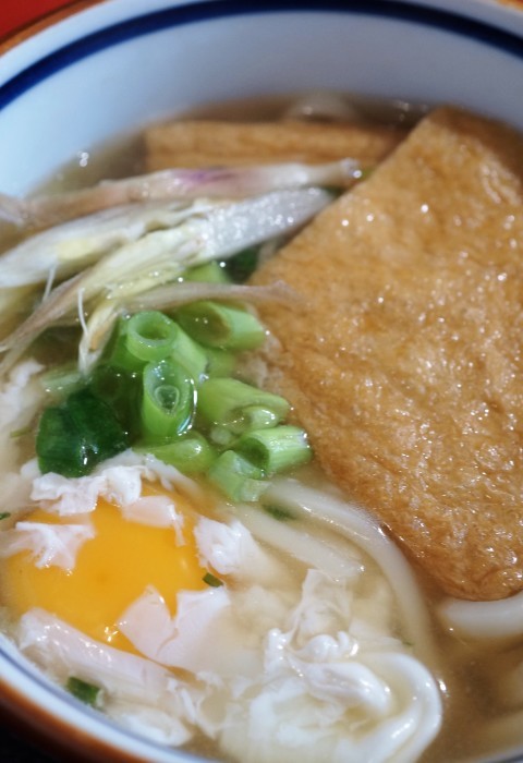 ■昼麺【きつねうどん】お友達から頂き物の美味しいキットで簡単に^^_b0033423_23013666.jpg