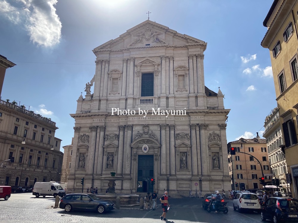 サンタンドレア・デッラ・ヴァッレ教会♪ ローマより愛をこめて