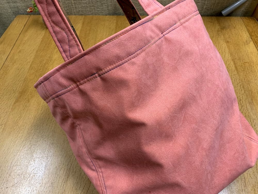 ☆仕事に持って行くバッグがだいぶ疲れて来たので☆_c0092953_00080212.jpg
