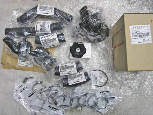 K條クン号 GPZ900RニンジャにFCRキャブの用意とチタンウォーターパイプ装着・・・(^^♪ (Part2)_f0174721_04460315.jpg