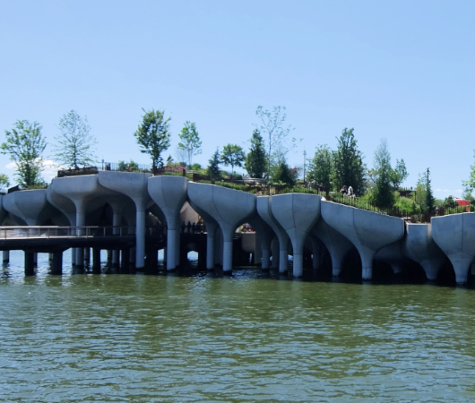 水上公園リトル・アイランドのチューリップ型コンクリート杭の建築美を愛でる_b0007805_06521895.jpg