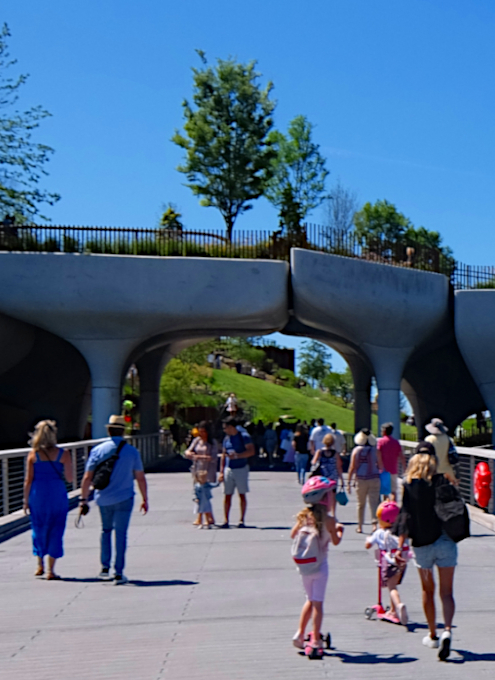 水上公園リトル・アイランドのチューリップ型コンクリート杭の建築美を愛でる_b0007805_06592599.jpg