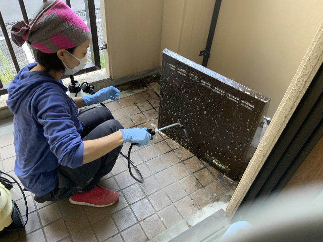 Y物件3日目・雨漏り現場とリフォーム現場_f0031037_19540842.jpg