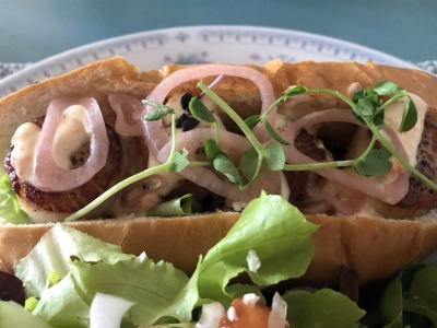 トレイル散策後のランチ_c0353373_23180803.jpg