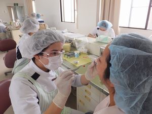 2学年保護者模擬患者実習_e0196791_15230837.jpg