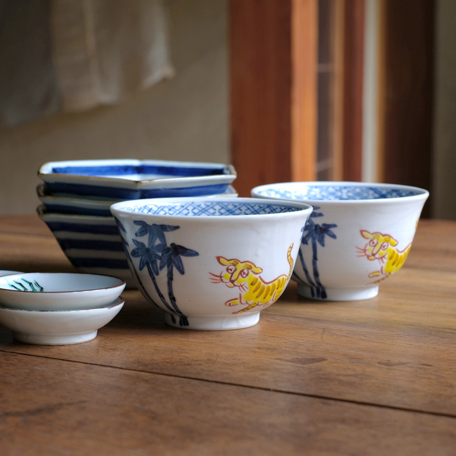 樋山真弓　飯碗2客 樋山真弓 飯碗2客（樋山真弓 飯碗（色絵菊と南天）｜九谷焼の