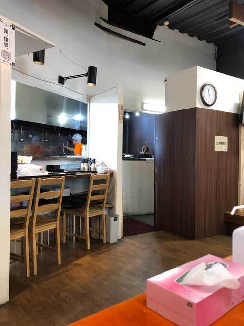 【(山梨グルメ)山梨ラーメン屋巡り- まぐちゃんラーメン 響が丘店 -(甲斐市) 】 _a0005436_12294086.jpg