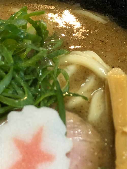 【(山梨グルメ)山梨ラーメン屋巡り- まぐちゃんラーメン 響が丘店 -(甲斐市) 】 _a0005436_12321766.jpg