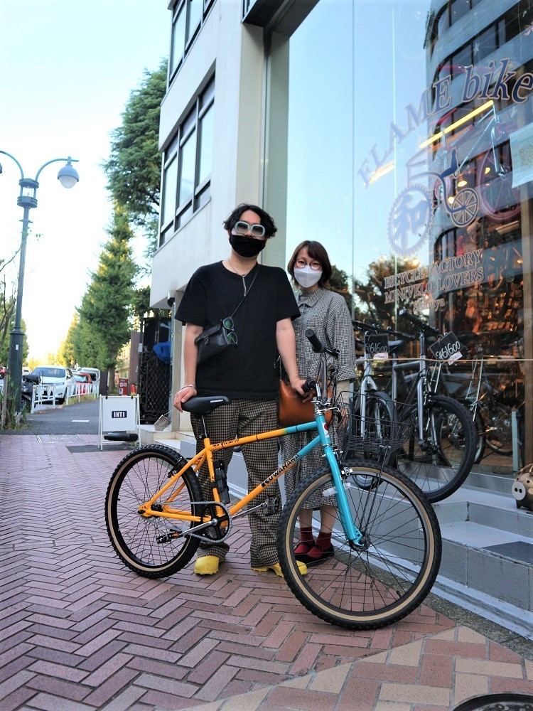 10月3日　渋谷　原宿　の自転車屋　FLAME bike前です_e0188759_18362859.jpg