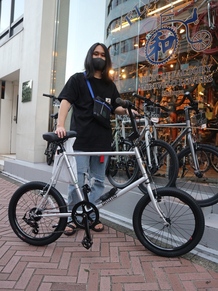 10月3日　渋谷　原宿　の自転車屋　FLAME bike前です_e0188759_18363569.jpg