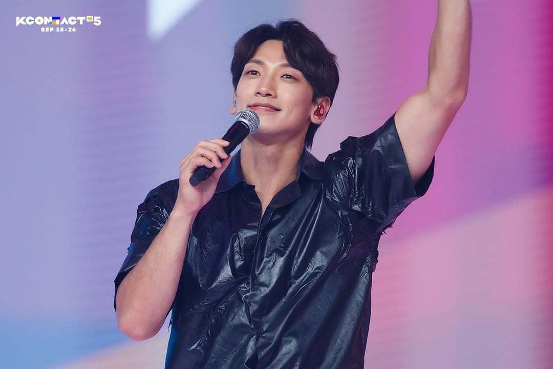 RAIN　KCON:TACT HI 5_c0047605_08273476.jpg