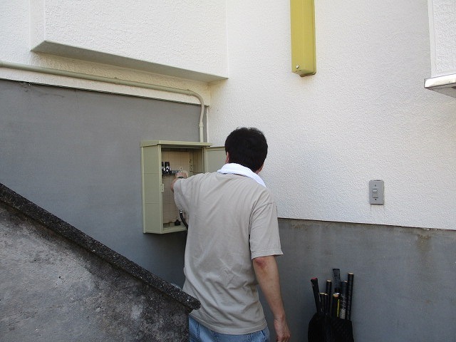 防災訓練中止でできなかった備蓄品等のチェックを自主防役員で実施 駿河台三丁目自主防災会_f0141310_07051083.jpg