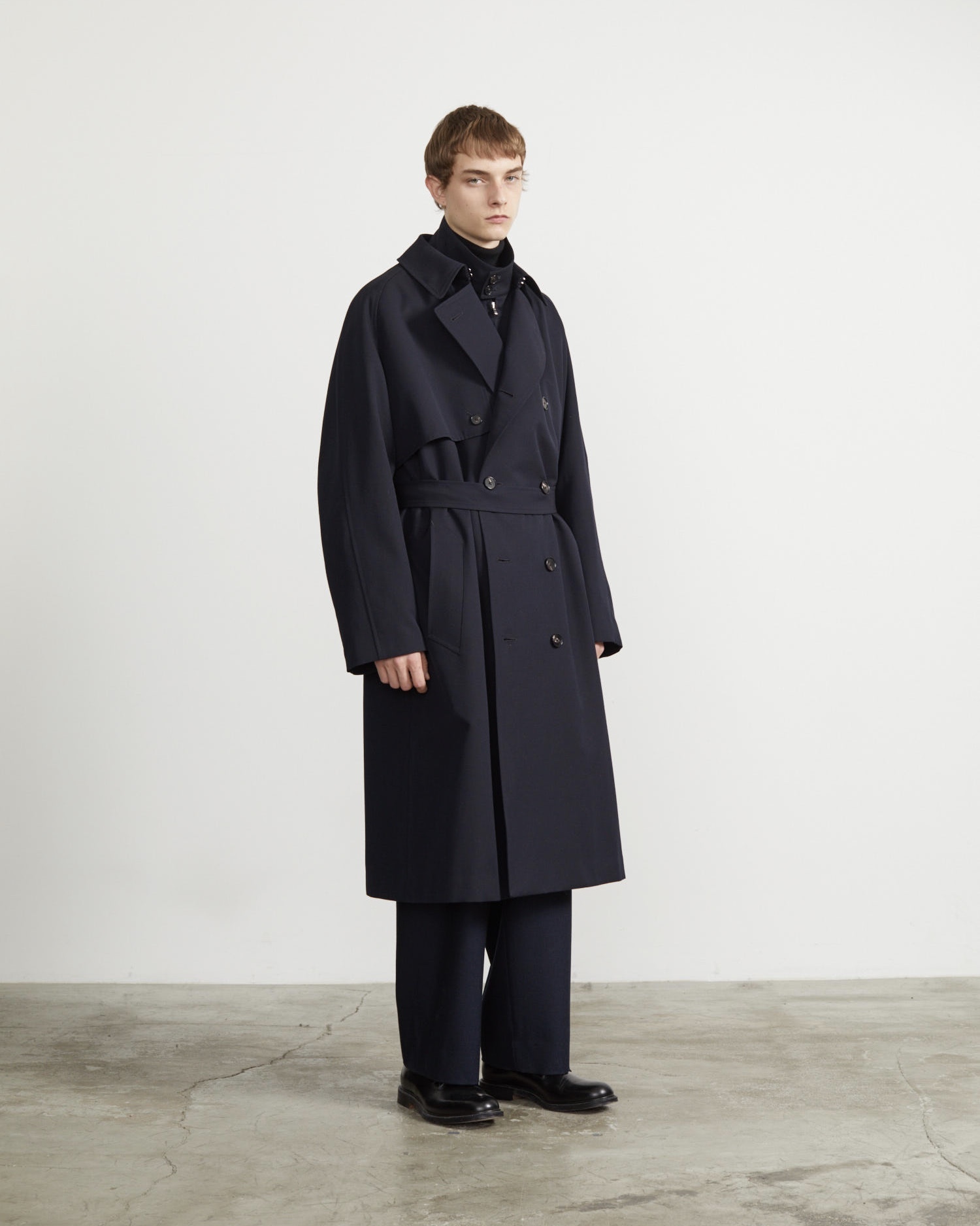 ネットオフ 送料得店  The CLASIK TRENCH COAT : TRUNK Jacket Outer