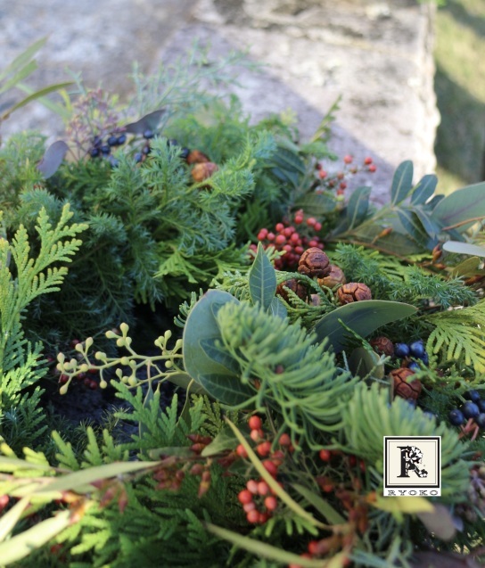 2021「Christmas wreathの会」と「お正月のお花」のレッスンの日程 _c0128489_21030876.jpeg
