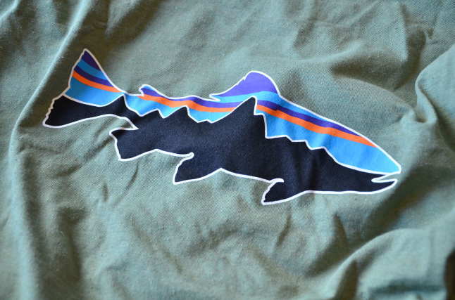 \"patagonia\"<<FITZ ROY TROUT RESPONSIBILI Tee>>new in!!!!!_c0167336_12093809.jpg