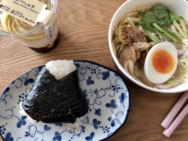 【ゴディバがなければトップスで】病院ローソン_b0009849_13215807.jpeg