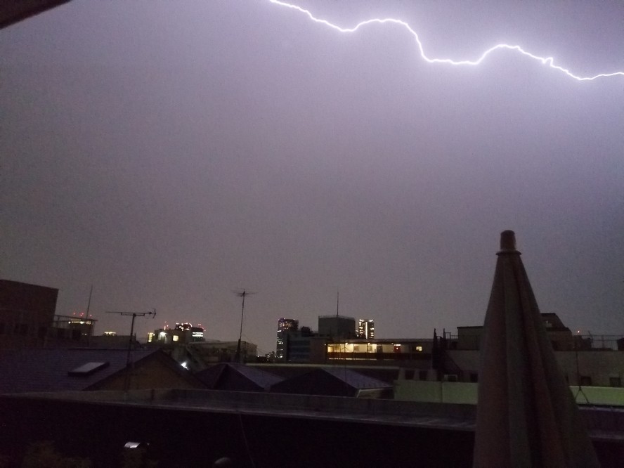 Lightning Cameraアプリで雷を撮ろう_d0154054_11414125.jpg