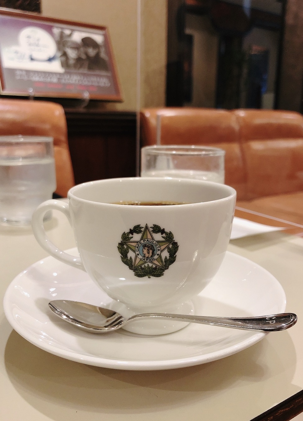 憧れの人の話 その場所にいること_c0069903_08544397.jpeg