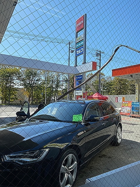 洗車中コーヒータイム アルファードオイル交換 フォレスターオイル交換 ハスラー鹿とクラッシュ事故入庫 スティールカーズ Blog
