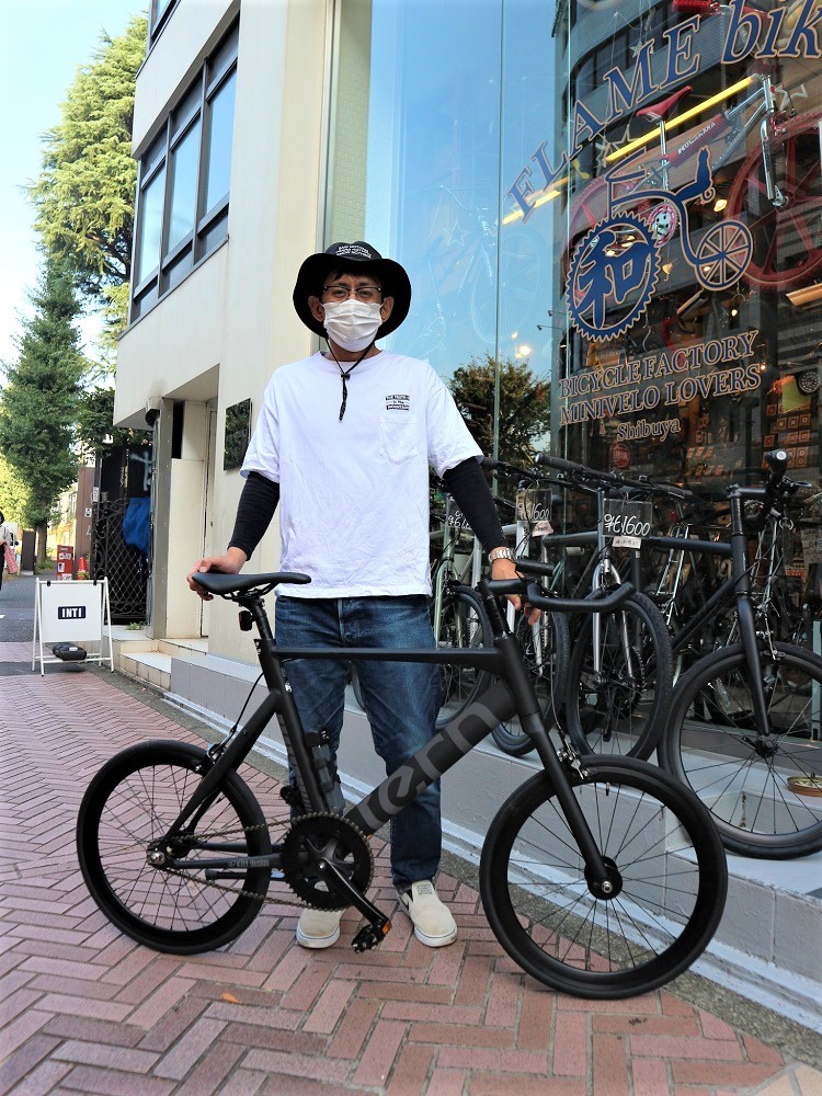 10月9日 渋谷 原宿 の自転車屋 FLAME bike前です_e0188759_18251509.jpg
