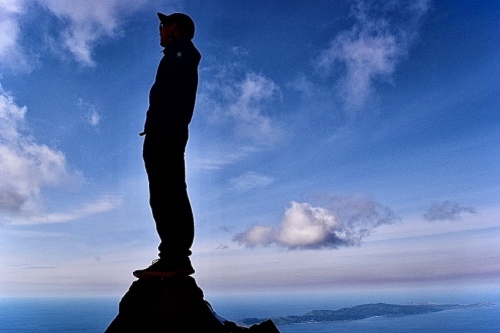 弾丸利尻富士SEE TO SUMMIT　～今シーズン最初の雪を踏む～_d0198793_16393101.jpeg