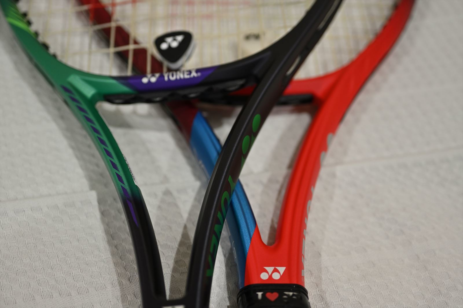 YONEX VCORE PRO 100 : やぁやぁ。 YONEX VCORE PRO 100 : やぁやぁ。