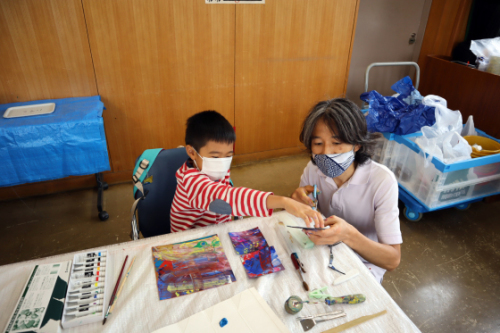 やと子ども美術教室　～ 革製コースター ～_e0222340_14133974.jpg