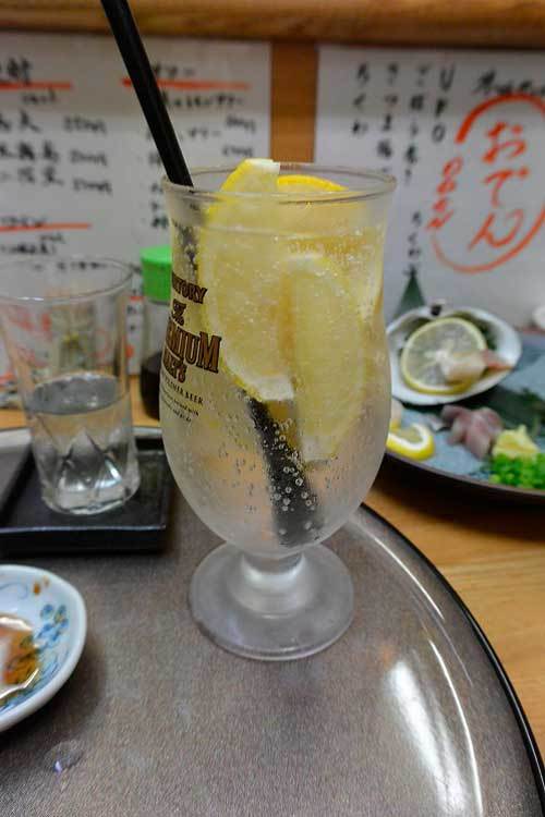 【(山梨グルメ)甲府市「飲み食い処 のんでけし」・・・甲府駅前ちょうちん横丁にある「魚介類」と「おでん」推しの店!!】_a0005436_15290345.jpg