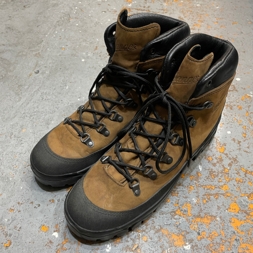 ◇ Boots増えてます & 休みのお知らせ ◇_c0059778_12412428.jpg