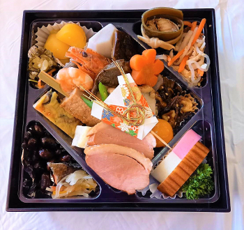 おせち予約承ります。宅配便でも配送します_a0147790_16523517.jpg