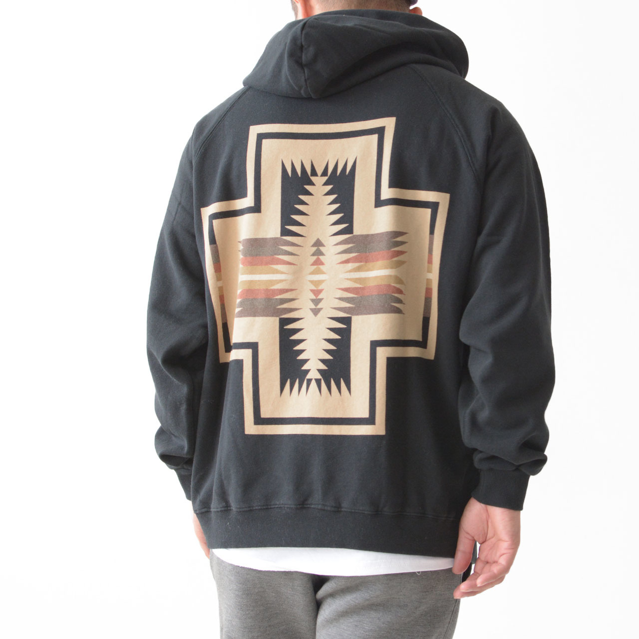 PENDLETON [ペンドルトン] Raglan Back Print Sweat Hoodie [19801357]_f0051306_21215225.jpg