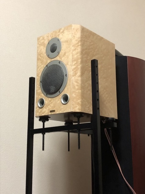 アーモンドアイ オリジナル壁掛けスピーカー