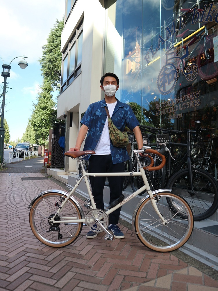 10月13日 渋谷 原宿 の自転車屋 FLAME bike前です_e0188759_17593274.jpg