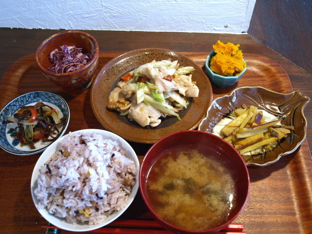 おばんざいカフェ どろかん その4(おばんざいバランス定食)_d0153062_20433488.jpg
