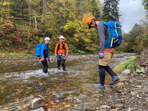 沢登りで紅葉狩り　～沢登りデビューしちゃしました～_d0198793_18153278.jpg