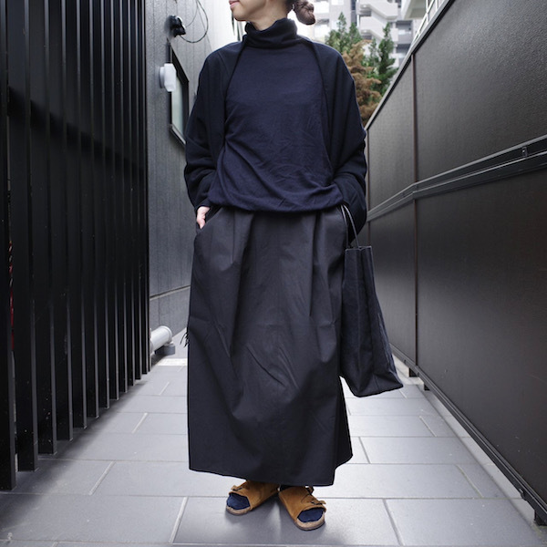 ウール天竺長袖タートルネック COMOLI : SHE DANCES TO SILENT MUSIC ウール天竺長袖タートルネック COMOLI : SHE DANCES TO SILENT MUSIC