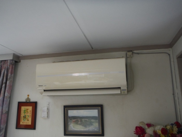 小工事 ~ エアコン専用コンセントと電柱補修。_d0165368_09192905.jpg