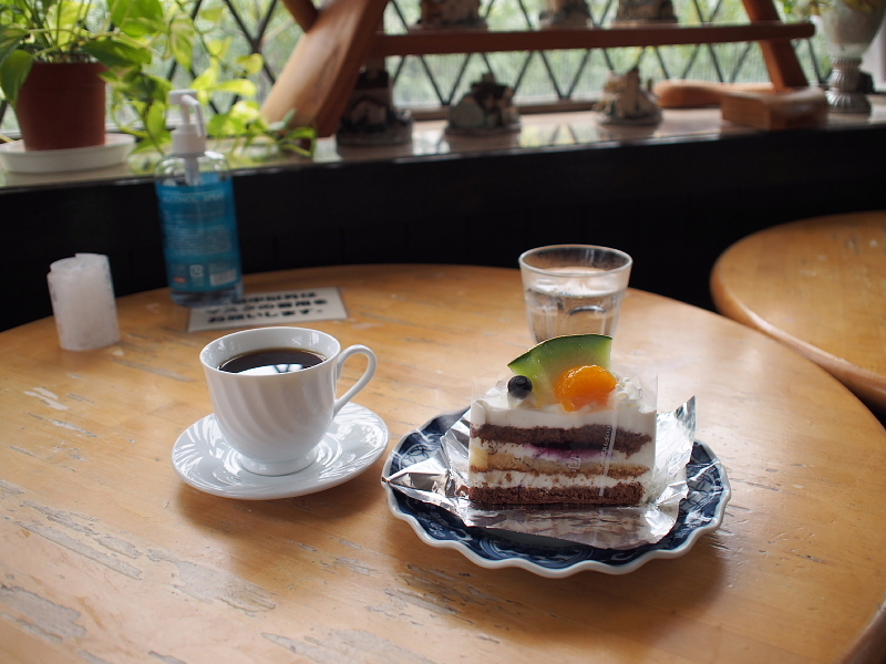 【町の喫茶店＝町喫茶を巡る⑦】「茶緒」＠おゆみ野 ～ケーキが美味しすぎる店_b0008655_20190974.jpg