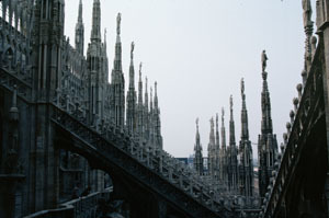 ミラノとトリノ（過渡期の建築の魅力）_a0166284_17412123.jpg