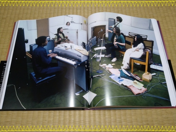 THE BEATLES / GET BACK 日本語版_b0042308_00353412.jpg
