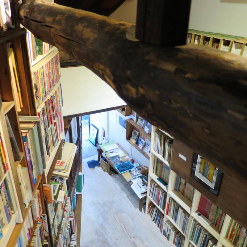 泊まれる図書館「KAB Library and Residency」_c0060143_21322620.jpg
